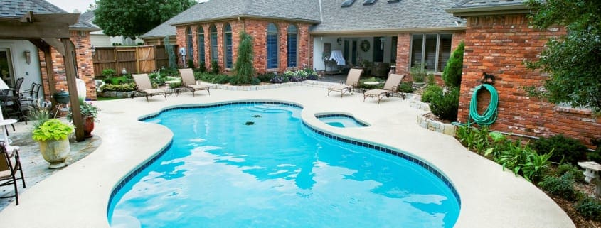 When is the Right Time to Winterize Your Pool